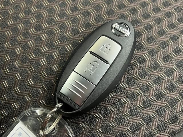 Nissan NOTE 2017-04 185038-5