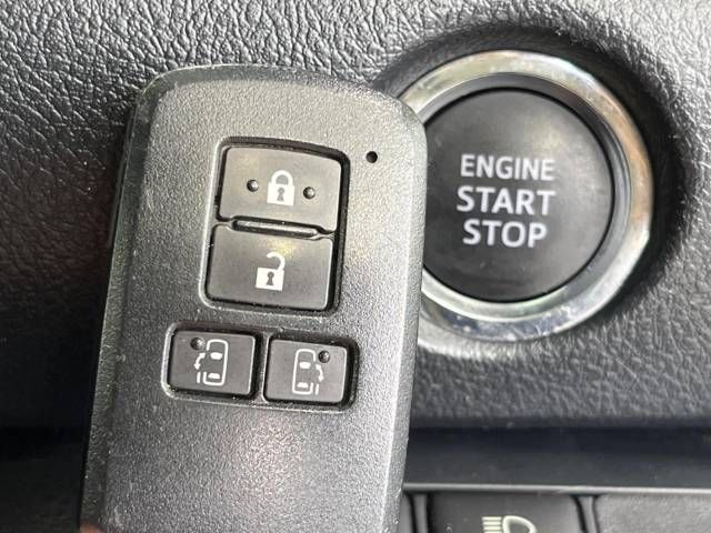 Toyota SIENTA 2017-05 9004-6