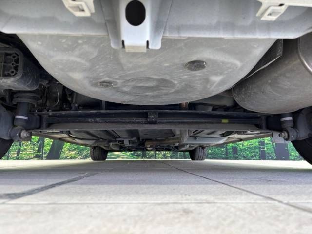 Toyota SIENTA 2017-05 9004-19
