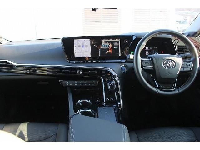 Toyota Mirai 2022-01 21642-14