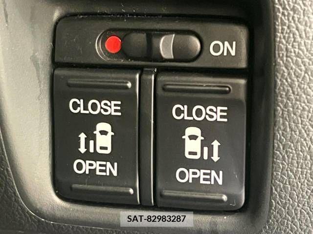 Honda N BOX CUSTOM 2016-02 233693-6