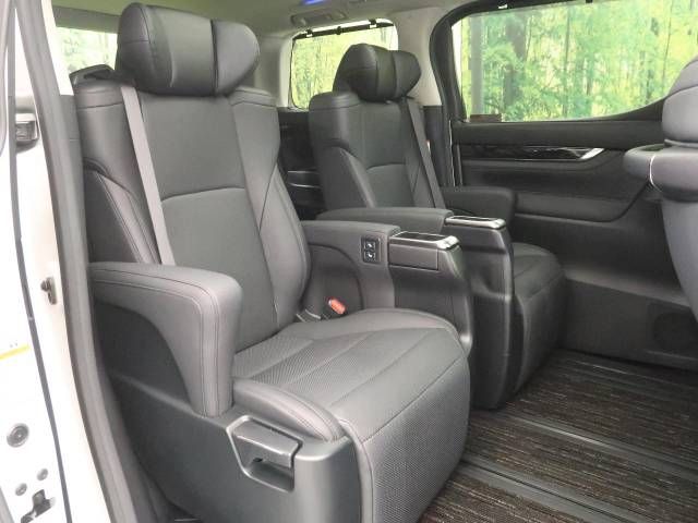 Toyota ALPHARD 2021-05 9222-10