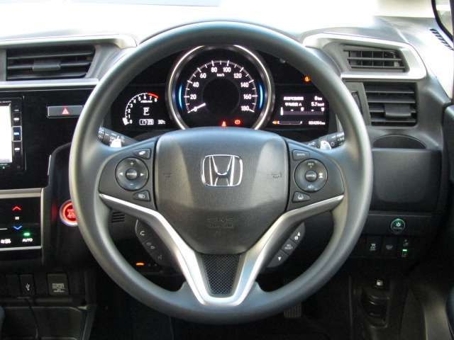Honda FIT 2018-05 14784-9