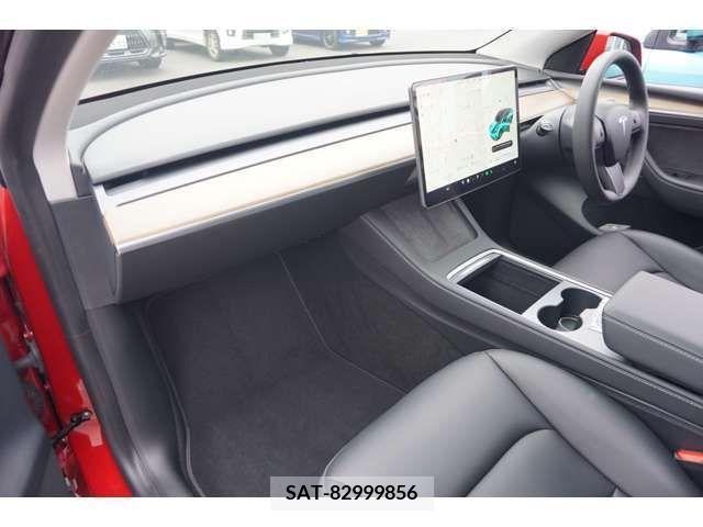 Tesla MODEL Y 2022-09 287617-16