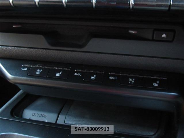 Lexus UX 2019-08 210975-7