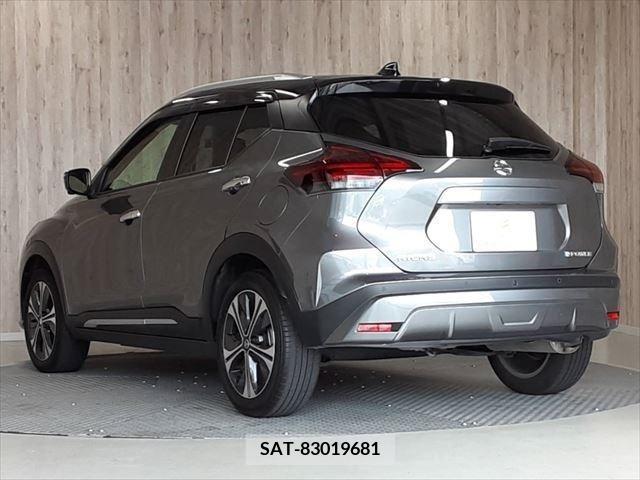 Nissan KICKS 2020-10 384930-20