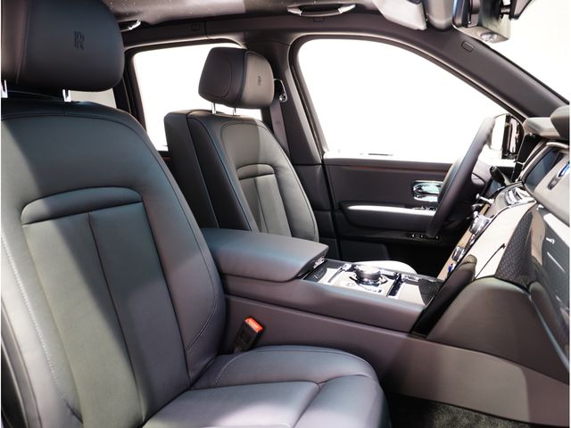 ROLLS-ROYCE CULLINAN 2021-09 17213-4