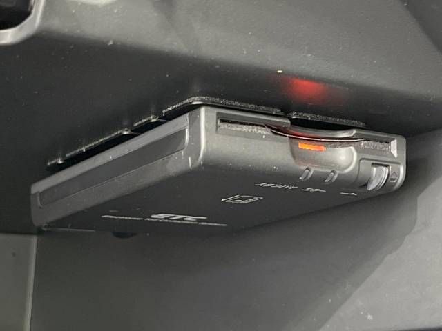 Nissan NOTE 2018-11 180995-6