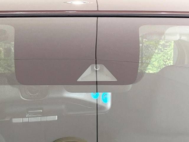 Nissan NOTE 2018-11 180995-2