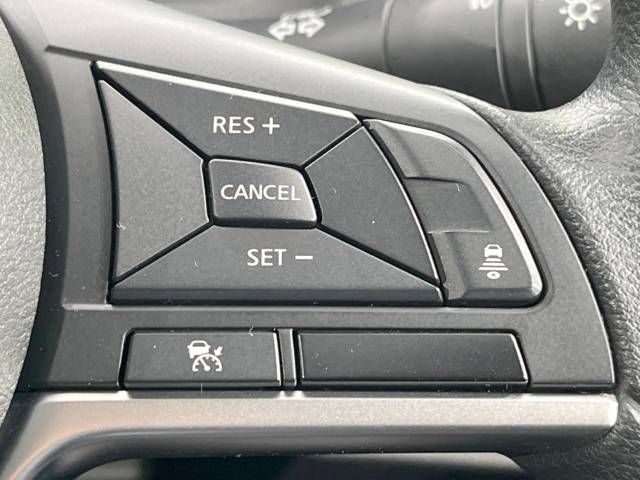Nissan NOTE 2018-11 180995-5