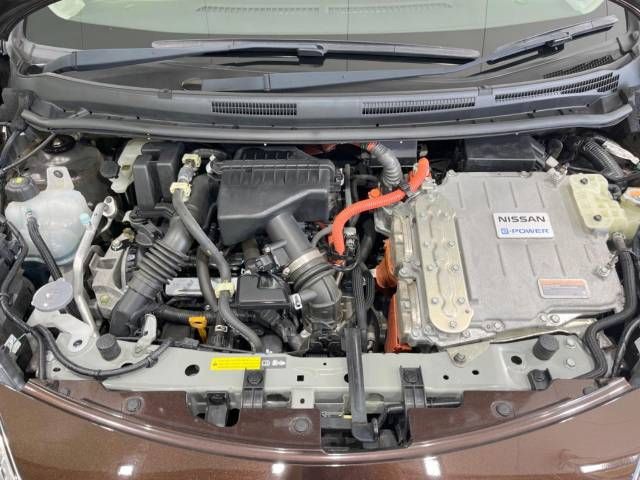 Nissan NOTE 2018-11 180995-18