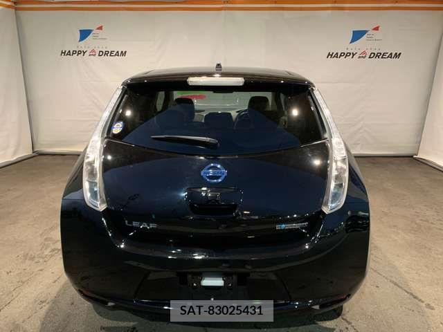 Nissan LEAF 2017-08 274689-9