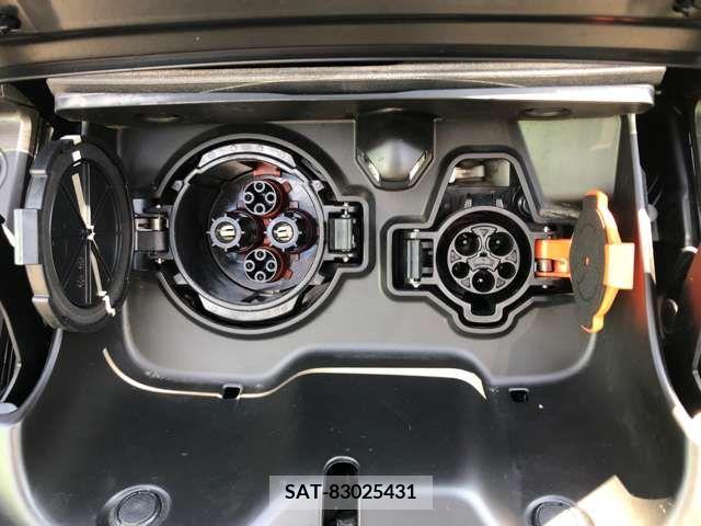 Nissan LEAF 2017-08 274689-12