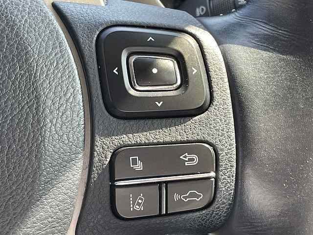 Lexus NX 2018-03 20765-5