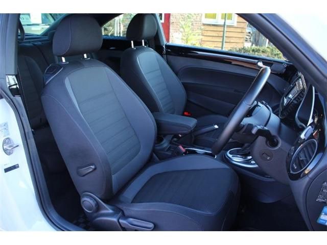 VolksWagen THE BEETLE 2017-03 446-9