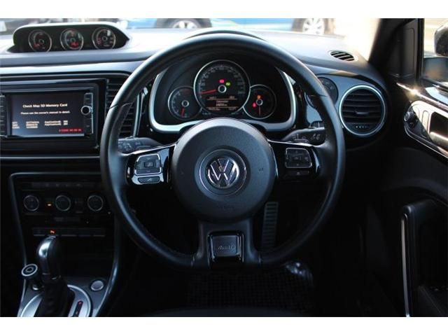 VolksWagen THE BEETLE 2017-03 446-8