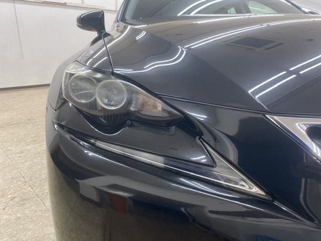 Lexus IS 2014-01 17731-9
