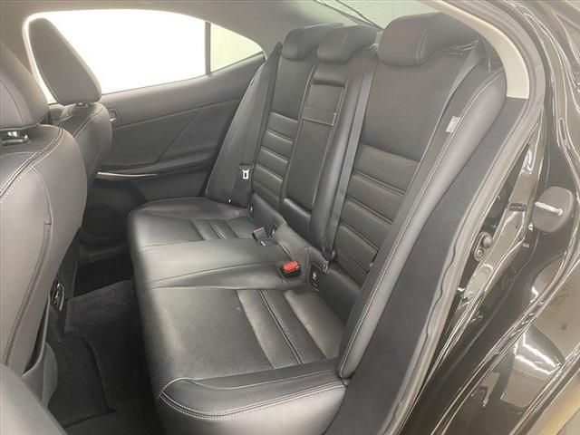 Lexus IS 2014-01 17731-22