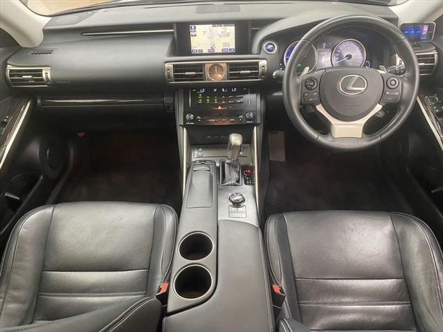 Lexus IS 2014-01 17731-18