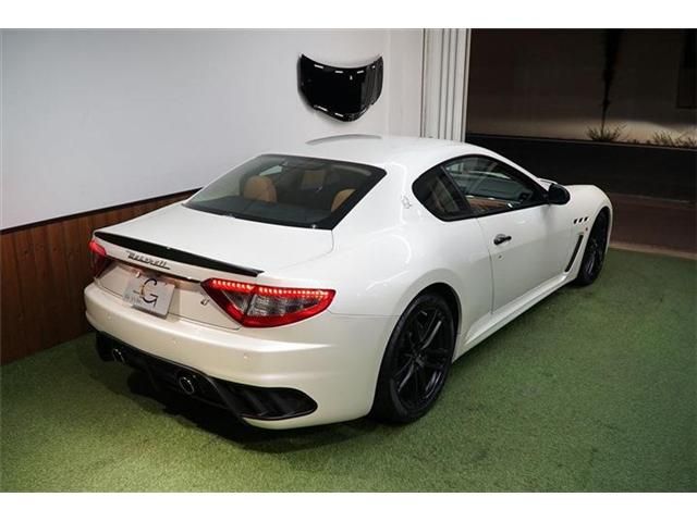 Maserati GRANTURISMO 2015-07 193695-6