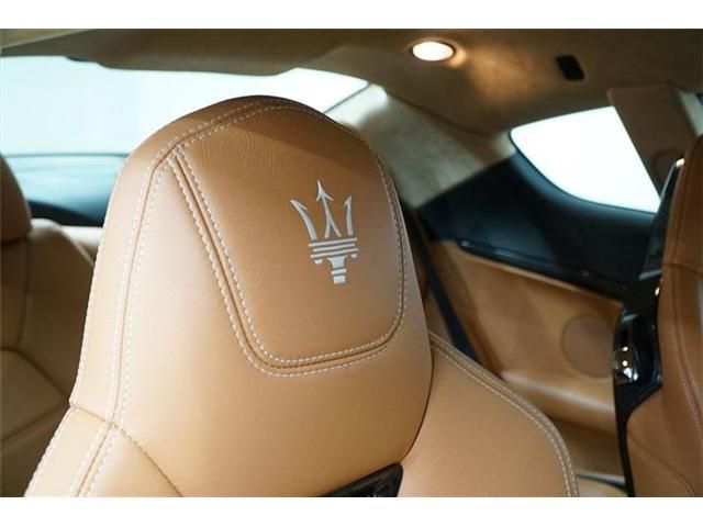 Maserati GRANTURISMO 2015-07 193695-12