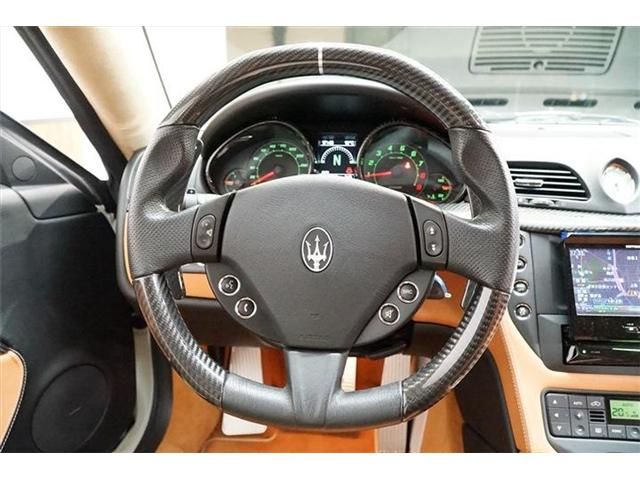 Maserati GRANTURISMO 2015-07 193695-14