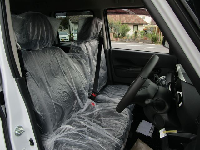 Nissan ROOX 2023-09 28367-20