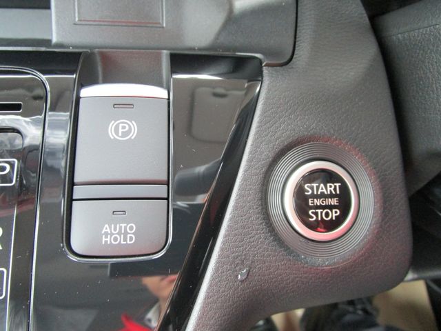 Nissan ROOX 2023-09 28367-15