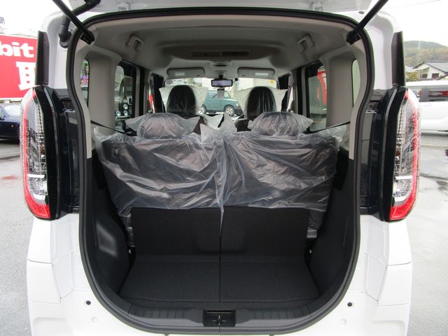 Nissan ROOX 2023-09 28367-22