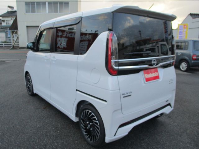 Nissan ROOX 2023-09 28367-1