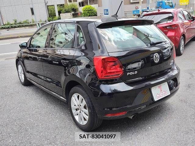 VolksWagen POLO 2018-02 320234-1