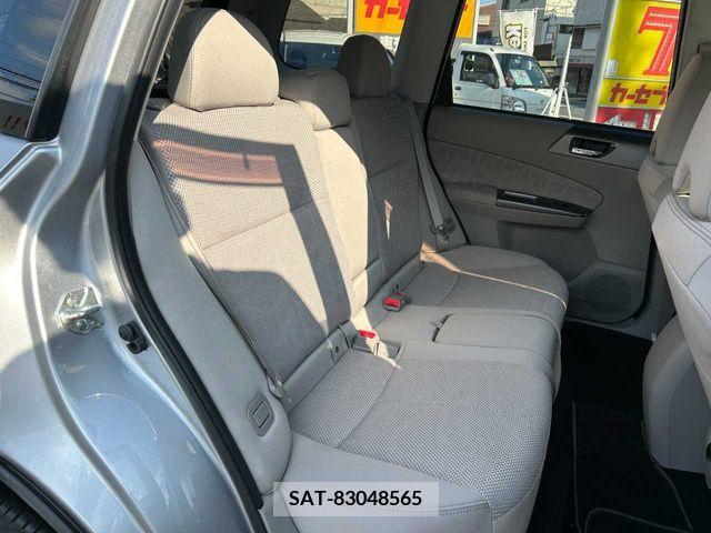 Subaru FORESTER 2011-08 360468-16