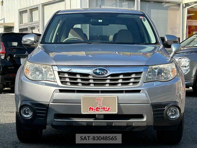 Subaru FORESTER 2011-08 360468-1