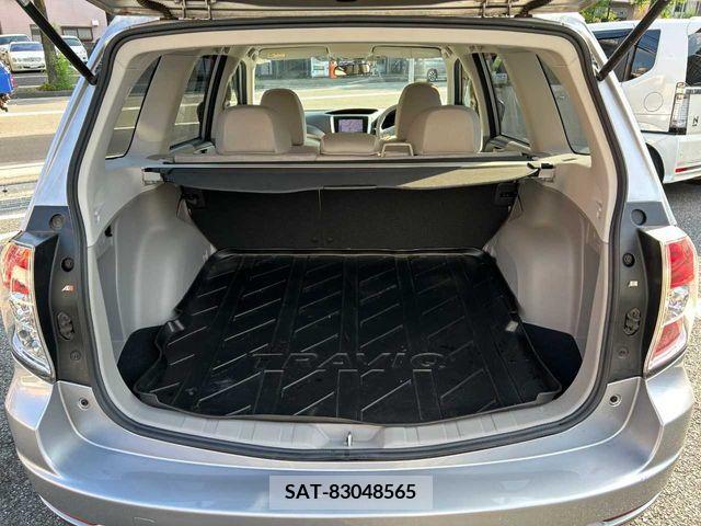 Subaru FORESTER 2011-08 360468-17