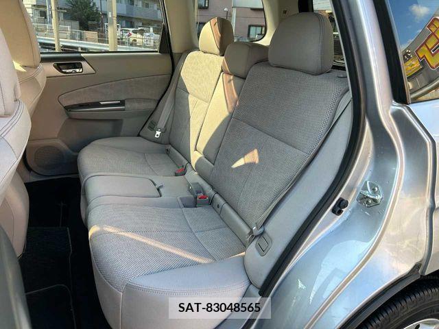 Subaru FORESTER 2011-08 360468-20