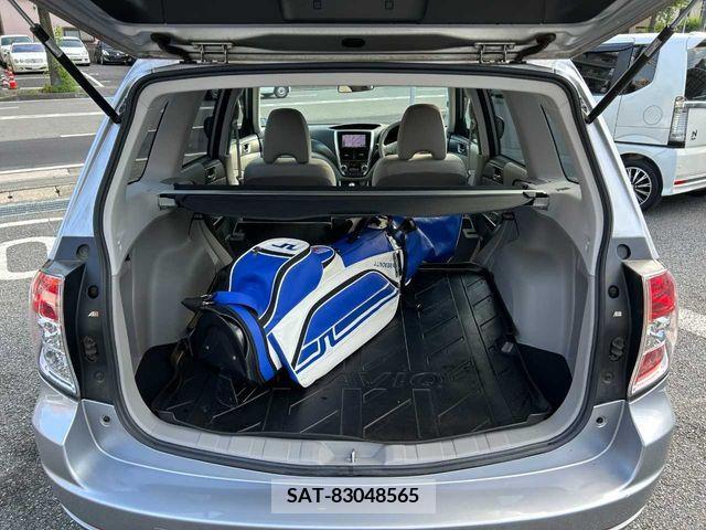 Subaru FORESTER 2011-08 360468-19