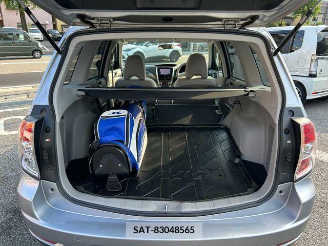 Subaru FORESTER 2011-08 360468-18