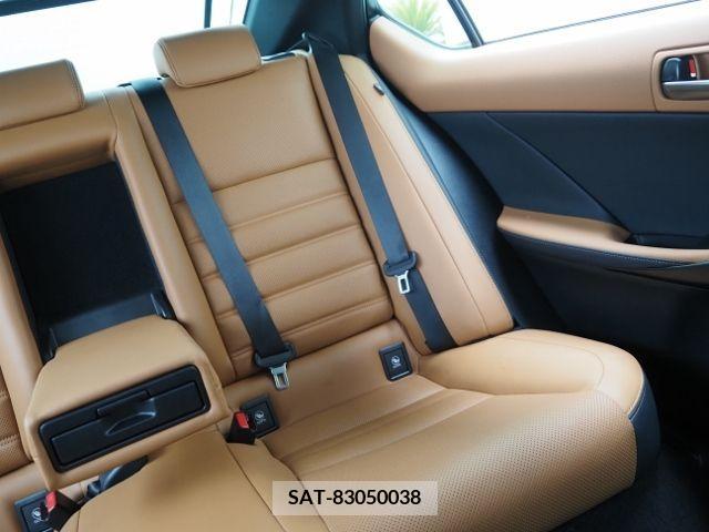 Lexus IS 2022-03 397103-28