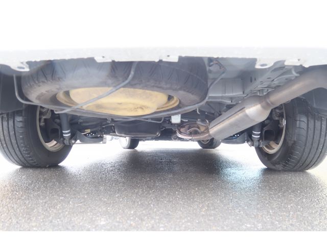 Toyota VELLFIRE 2012-01 183215-19