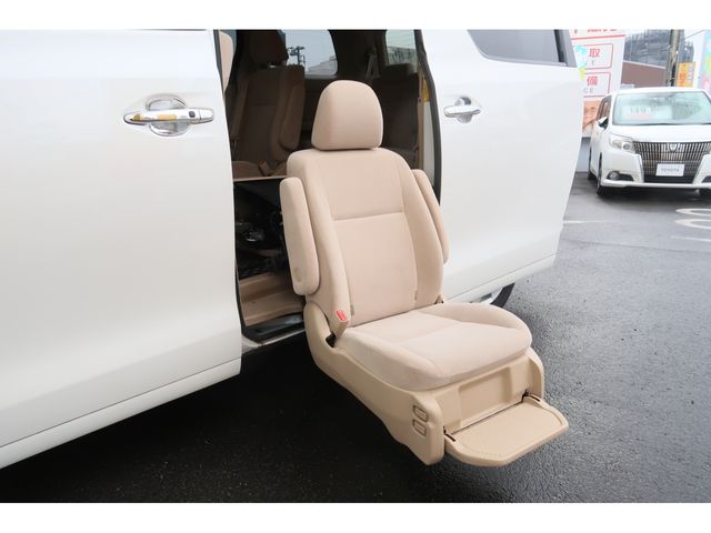 Toyota VELLFIRE 2012-01 183215-24
