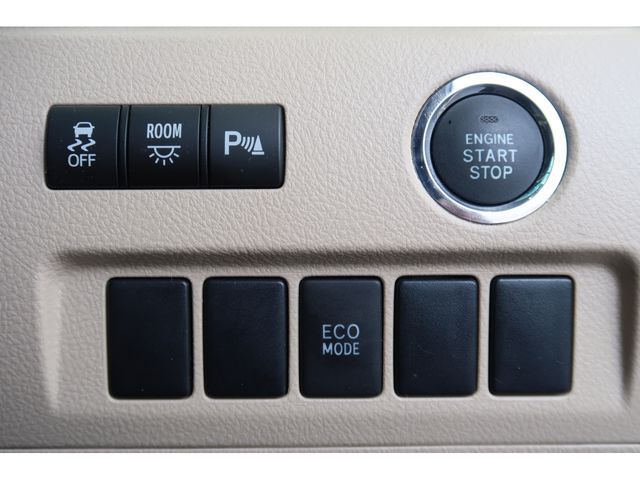 Toyota VELLFIRE 2012-01 183215-14