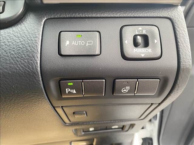 Lexus LS 2014-07 21987-9