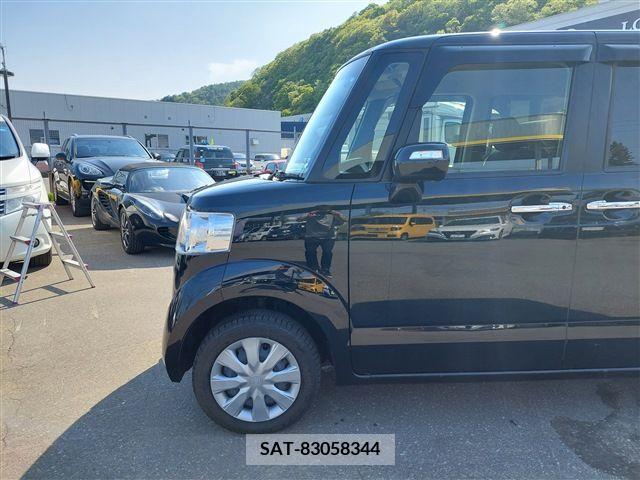 Honda N BOX 2017-03 253662-3