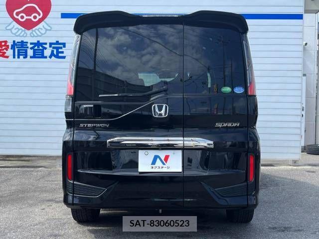 Honda STEP WGN 2016-04 247921-16