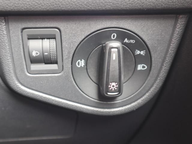 VolksWagen POLO 2018-11 192660-2