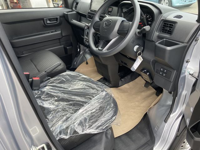 Daihatsu HIJET CARGO 2023-08 19975-1