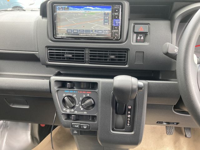 Daihatsu HIJET CARGO 2023-08 19975-5