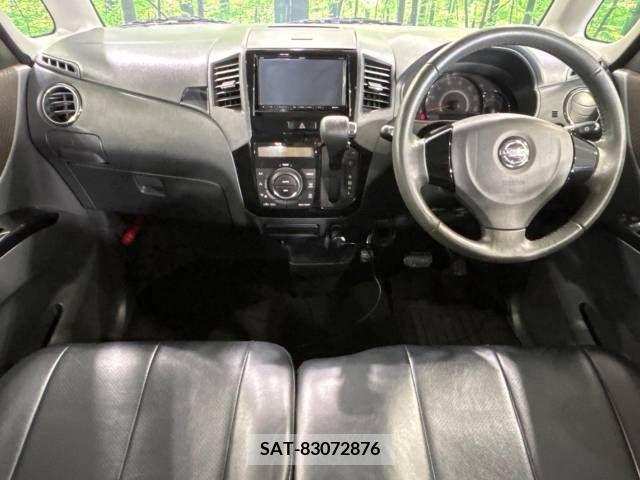 Nissan ROOX 2012-01 388512-1