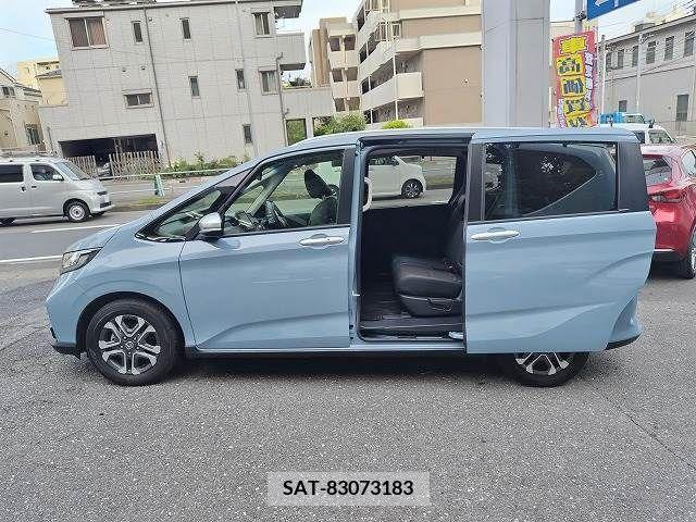 Honda FREED 2021-10 302950-25