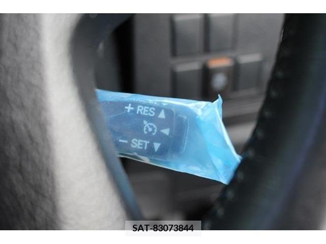 Toyota ALPHARD 2017-02 258986-6